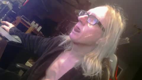 Handystudman online show from 01-19-25, 08:09