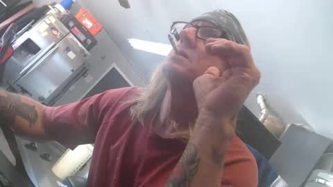 Handystudman online show from 01-30-25, 06:32