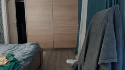 HankMalone online show from 12-20-24, 04:09