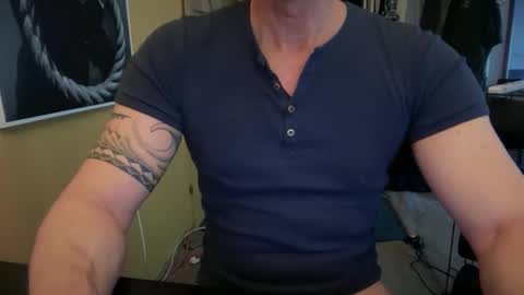 Snapshot of hankmoody6 chatting on 01-23-25, 10:01 hanky online show from 01-23-25, 10:01