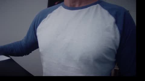 Snapshot of hankmoody6 chatting on 09-25-25, 10:30 hanky online show from 09-25-25, 10:30