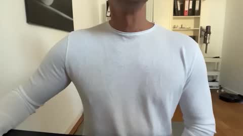 Snapshot of hankmoody6 chatting on 10-01-25, 09:37 hanky online show from 10-01-25, 09:37