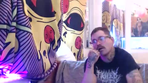 Snapshot of hankrams chatting on 06-09-26, 12:17 hank rams online show from 06-09-26, 12:17