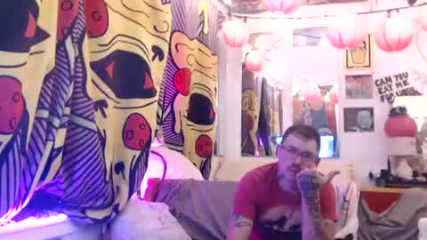 Snapshot of hankrams chatting on 07-16-26, 02:17 hank rams online show from 07-16-26, 02:17