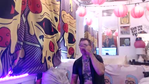 Snapshot of hankrams chatting on 07-18-26, 05:06 hank rams online show from 07-18-26, 05:06