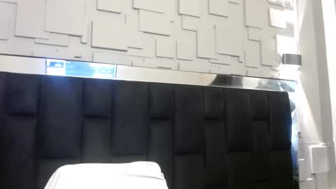 Snapshot of hanna13_ chatting on 10-29-25, 11:23 Hanna online show from 10-29-25, 11:23