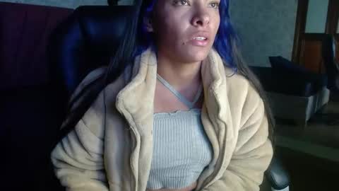 Snapshot of hanna13_ chatting on 11-20-25, 07:35 Hanna online show from 11-20-25, 07:35