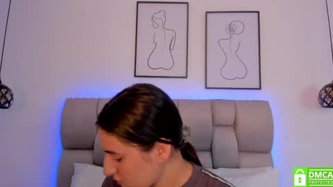 hanna__evans_ online show from 05-27-26, 12:02