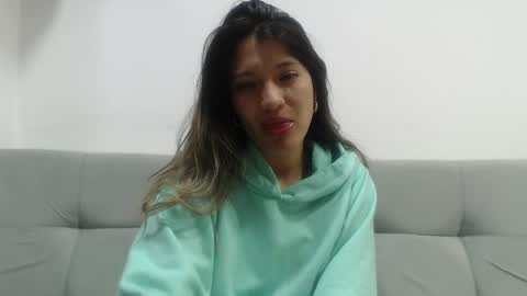 Hanna  online show from 04-10-26, 01:00