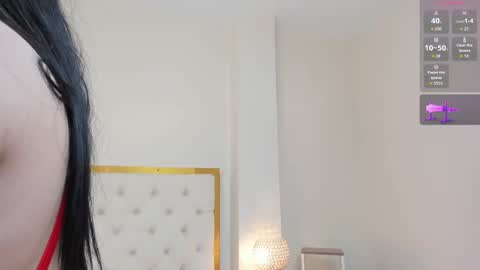 Snapshot of hanna_kiim chatting on 12-04-25, 04:44 online show from 12-04-25, 04:44