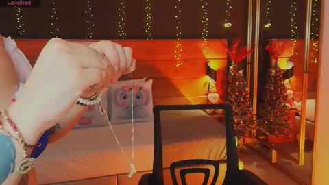 Hanna online show from 11-21-25, 02:43