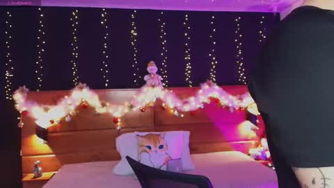 Hanna online show from 12-14-25, 09:19