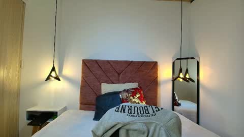  H A N N A  online show from 02-24-26, 08:07