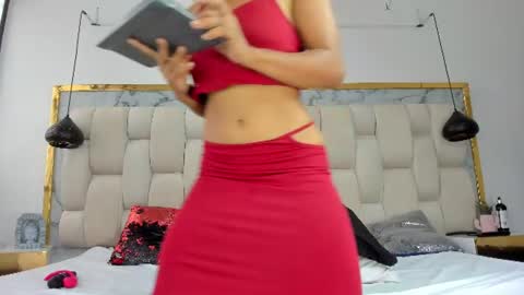 Snapshot of hanna_lens chatting on 06-29-26, 10:10 Hanna lens online show from 06-29-26, 10:10