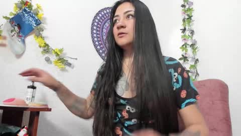 Snapshot of hanna_moore1 chatting on 12-26-24, 03:31 Camila online show from 12-26-24, 03:31
