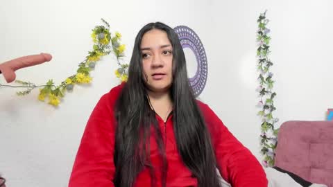 Snapshot of hanna_moore1 chatting on 01-22-25, 03:40 Camila online show from 01-22-25, 03:40