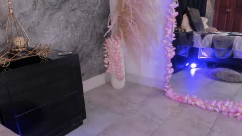 Hanna  online show from 05-15-26, 11:45