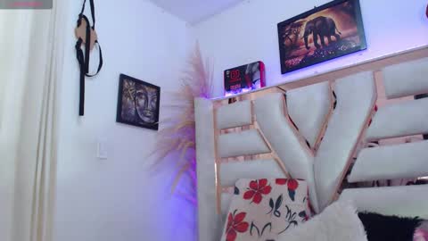 Snapshot of hanna_plum chatting on 11-04-25, 01:59 hanna_plum online show from 11-04-25, 01:59