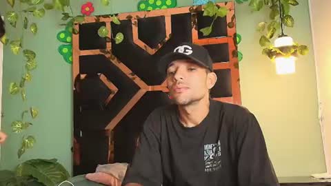 Snapshot of hanna_sebas chatting on 06-23-26, 12:36 HANNA Y SEBAS online show from 06-23-26, 12:36