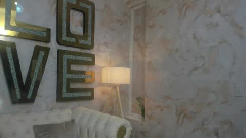 EVA online show from 10-11-25, 10:03