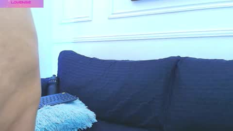 Snapshot of hanna_squirt_1 chatting on 11-26-25, 11:22 HANNA SOFIA online show from 11-26-25, 11:22