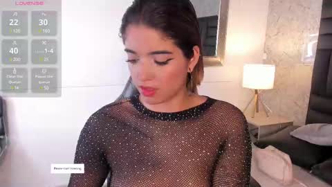 Snapshot of hanna_vasquez chatting on 03-08-25, 07:42 Hanna online show from 03-08-25, 07:42