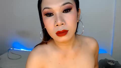 Hannah online show from 05-28-26, 03:04