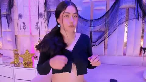 hannacollins_2 online show from 11-30-25, 12:42