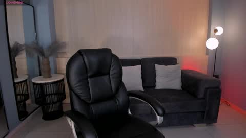 Snapshot of hannaconnor_ chatting on 10-07-25, 11:40 Hanna Connor online show from 10-07-25, 11:40