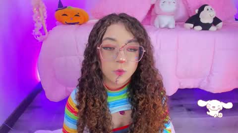 Snapshot of hannacutegod chatting on 10-31-25, 05:52 hannacutegod online show from 10-31-25, 05:52