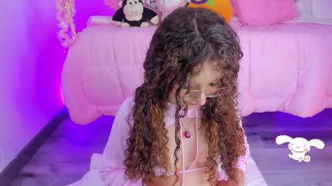 Snapshot of hannacutegod chatting on 11-28-25, 05:10 hannacutegod online show from 11-28-25, 05:10