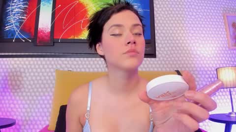 Hanna online show from 11-30-25, 04:05