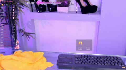 HANNAH HOWELL online show from 01-24-25, 03:02