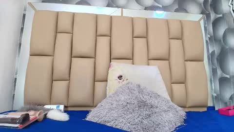 hannah_teehn online show from 11-28-25, 07:16