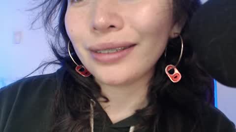 Snapshot of hannah_valhalla chatting on 12-02-24, 02:42 Hannah online show from 12-02-24, 02:42