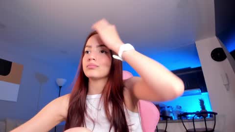 Snapshot of hannah_xoxo_ chatting on 01-29-25, 02:30 Hannah online show from 01-29-25, 02:30