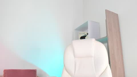 Snapshot of hannah_xoxo_ chatting on 01-31-25, 09:05 Hannah online show from 01-31-25, 09:05