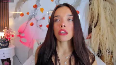 Snapshot of hannahill69 chatting on 10-22-25, 04:57 Hannahill69 online show from 10-22-25, 04:57