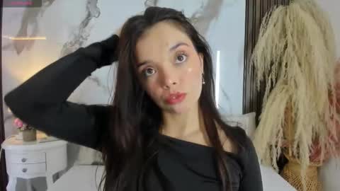 Snapshot of hannahill69 chatting on 12-20-25, 05:14 Hannahill69 online show from 12-20-25, 05:14