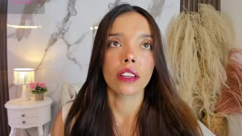 Snapshot of hannahill69 chatting on 05-14-26, 05:14 Hannahill69 online show from 05-14-26, 05:14