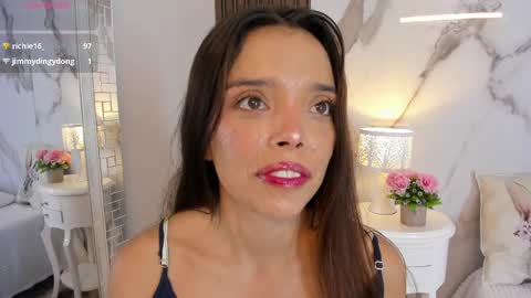 Snapshot of hannahill69 chatting on 05-15-26, 05:25 Hannahill69 online show from 05-15-26, 05:25