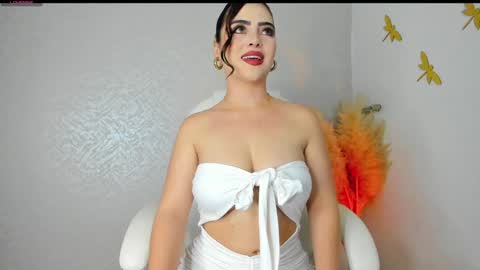 Camila online show from 01-01-25, 01:58