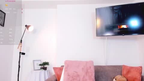 Hanna Os online show from 01-03-25, 01:14