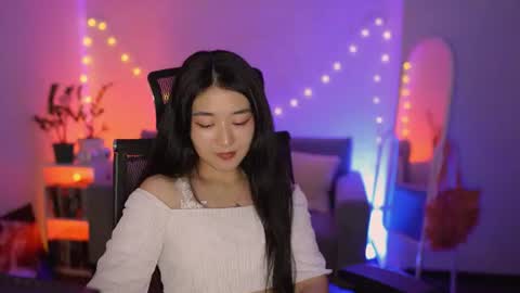 hannarosie online show from 06-19-26, 04:33
