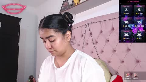 Snapshot of hannnasmith chatting on 12-18-24, 08:57 Hanna online show from 12-18-24, 08:57