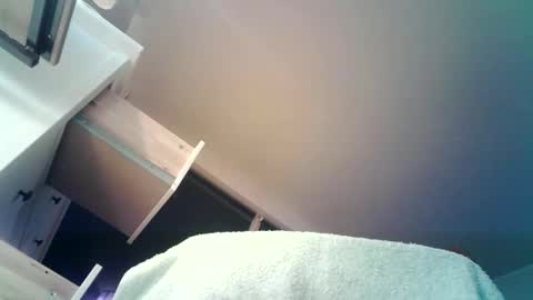 Snapshot of hannsi64 chatting on 05-13-26, 01:58 Hannsi64 online show from 05-13-26, 01:58