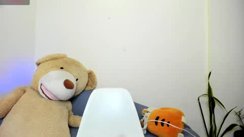 taylor live   online show from 05-15-26, 11:01