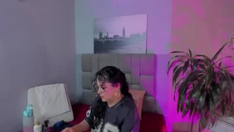 Hanny  online show from 07-18-26, 11:47