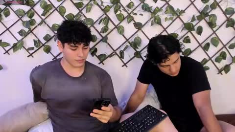 Snapshot of hans_andres17 chatting on 02-25-26, 01:48 hans and andres online show from 02-25-26, 01:48