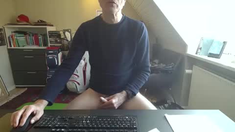 Snapshot of hanse_1 chatting on 03-22-26, 12:41 Hanse online show from 03-22-26, 12:41